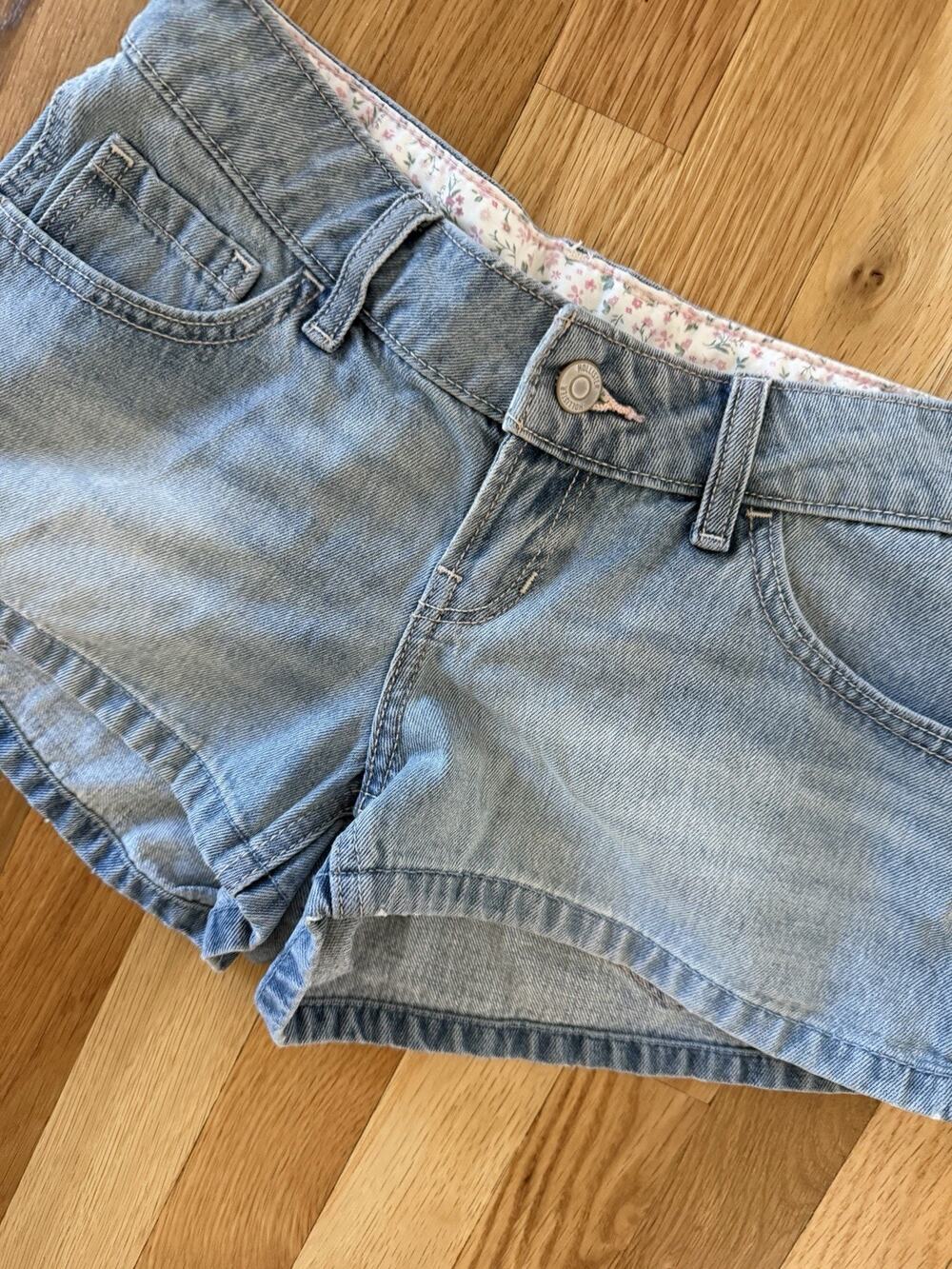Hollister Low Rise Denim Shorts Pink Embroidered Pockets Size 0 W25